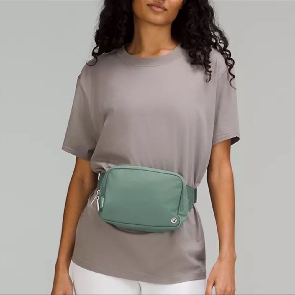 Lululemon Everywhere Belt Bag Large Tidewater Teal